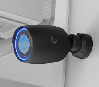 Ubiquiti - UVC-AI-Pro - Ubiquiti AI Professional Cosse Caméra de sécurité IP Intérieure et extérieure 3840 x 2160 pixels Plafond/Mur/Poteau